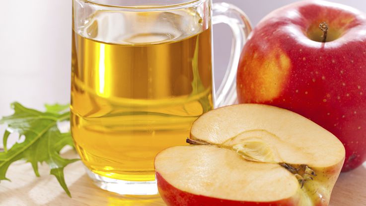 acné du nourrisson traitement naturel: vinaigre de cidre de pomme