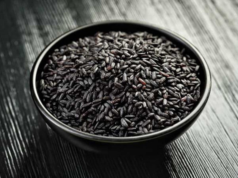 Aliments brûle-graisse : Le riz noir