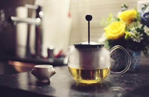 Le thé vert est un thé minceur qui permet de mobiliser la graisse des cellules graisseuses