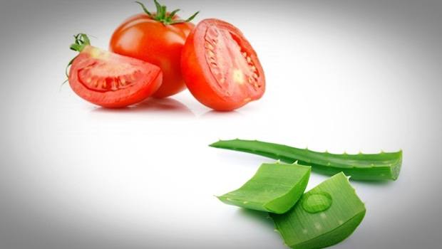 Aloe vera acné : Masque au jus de tomate et à l'aloe vera contre l’acné et les cicatrices d’acné